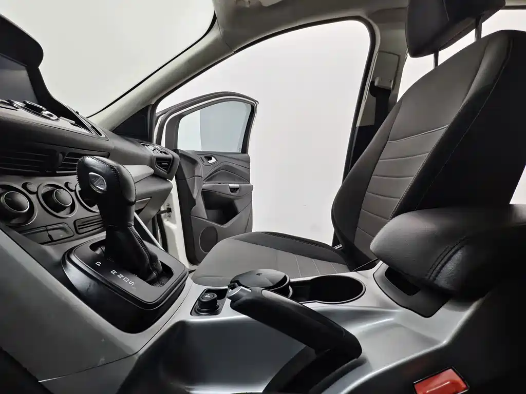 Ford Kuga — миниатюра 11