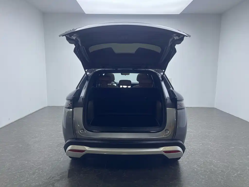 BYD L DM-i — миниатюра 7
