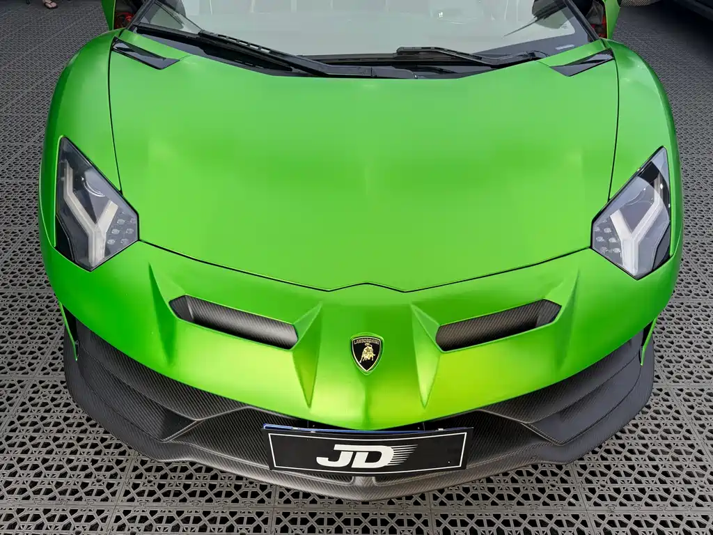Lamborghini Aventador — миниатюра 4