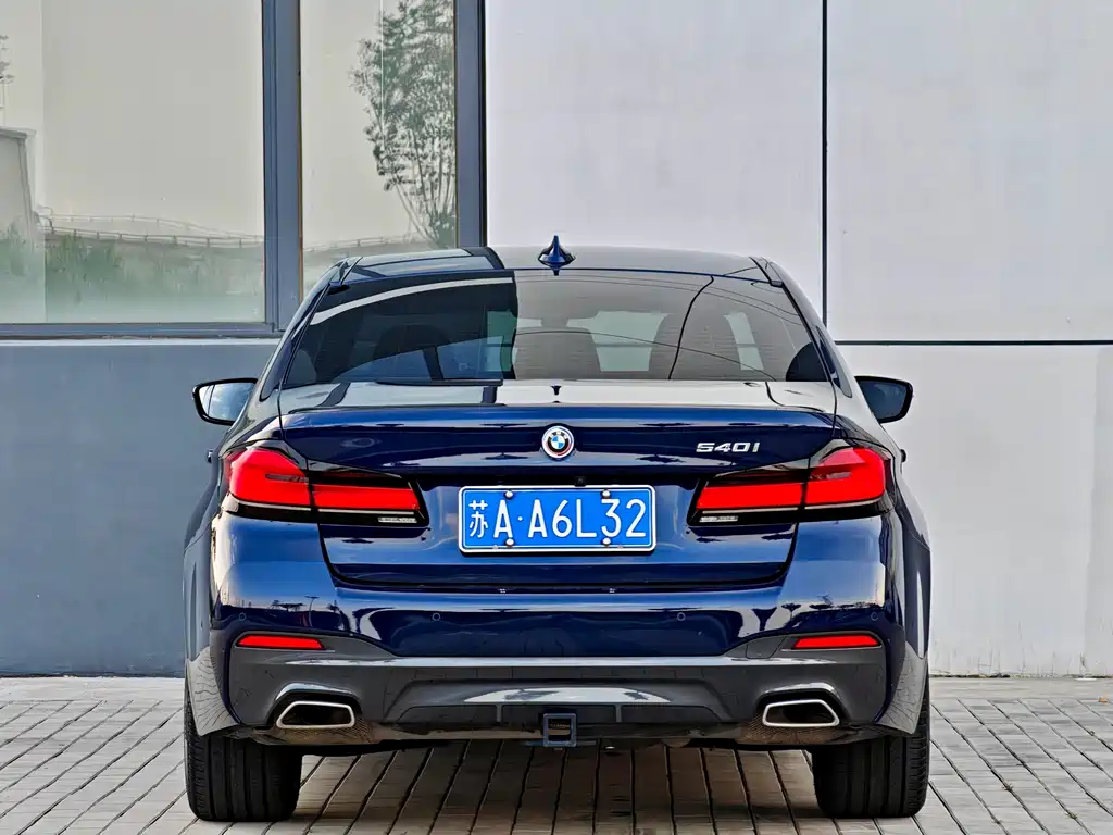 BMW 5 Series (Import) 540i Elegant Edition M Sport Package, фото 5