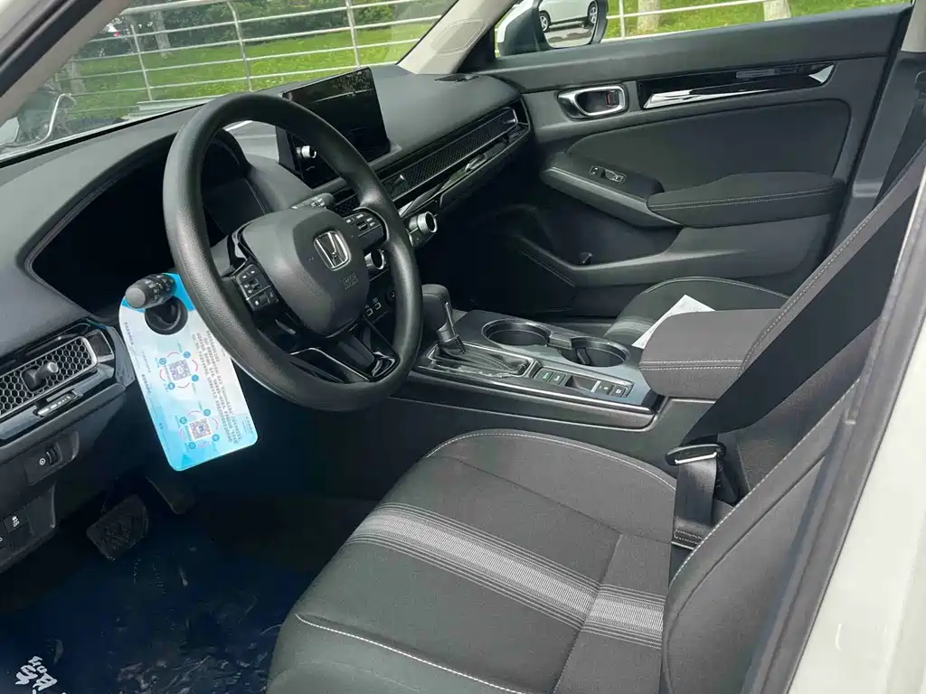 Honda Civic — миниатюра 4