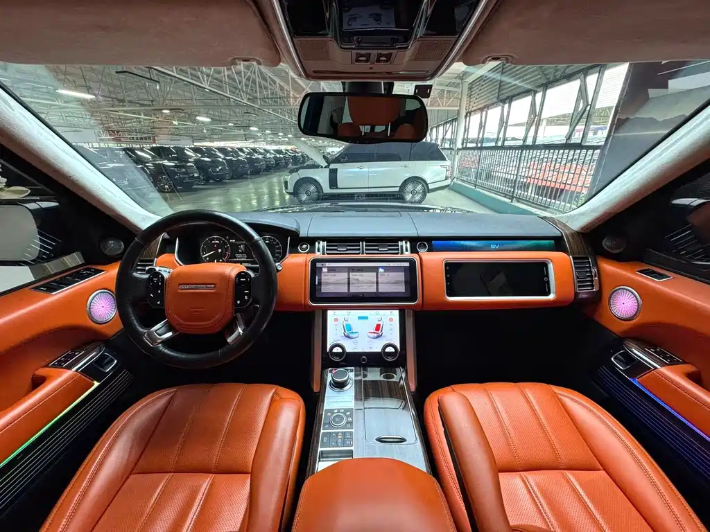 Land Rover Range Rover — миниатюра 6