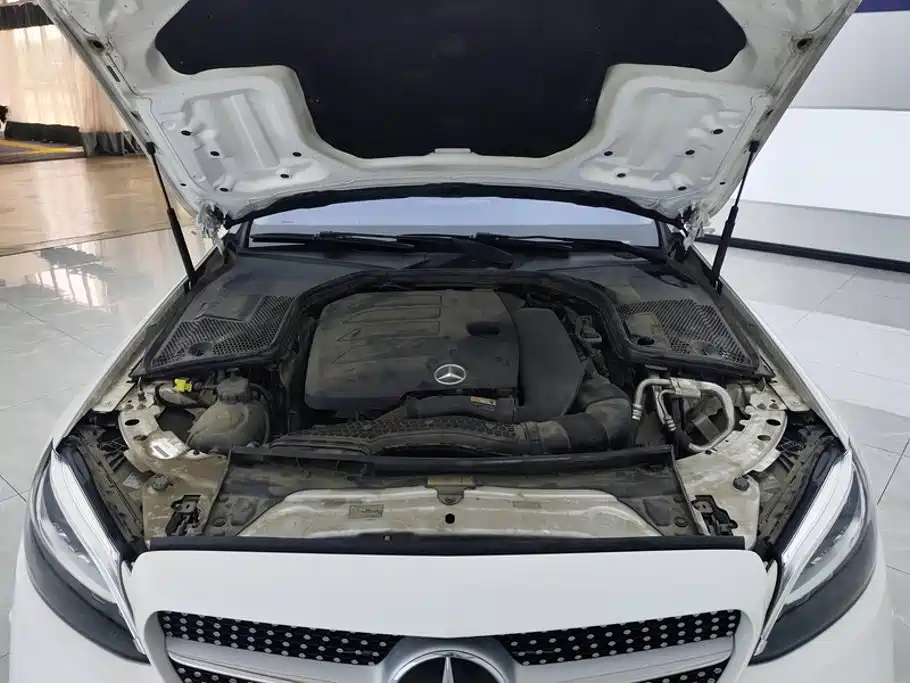 Mercedes-Benz C-Class — миниатюра 10