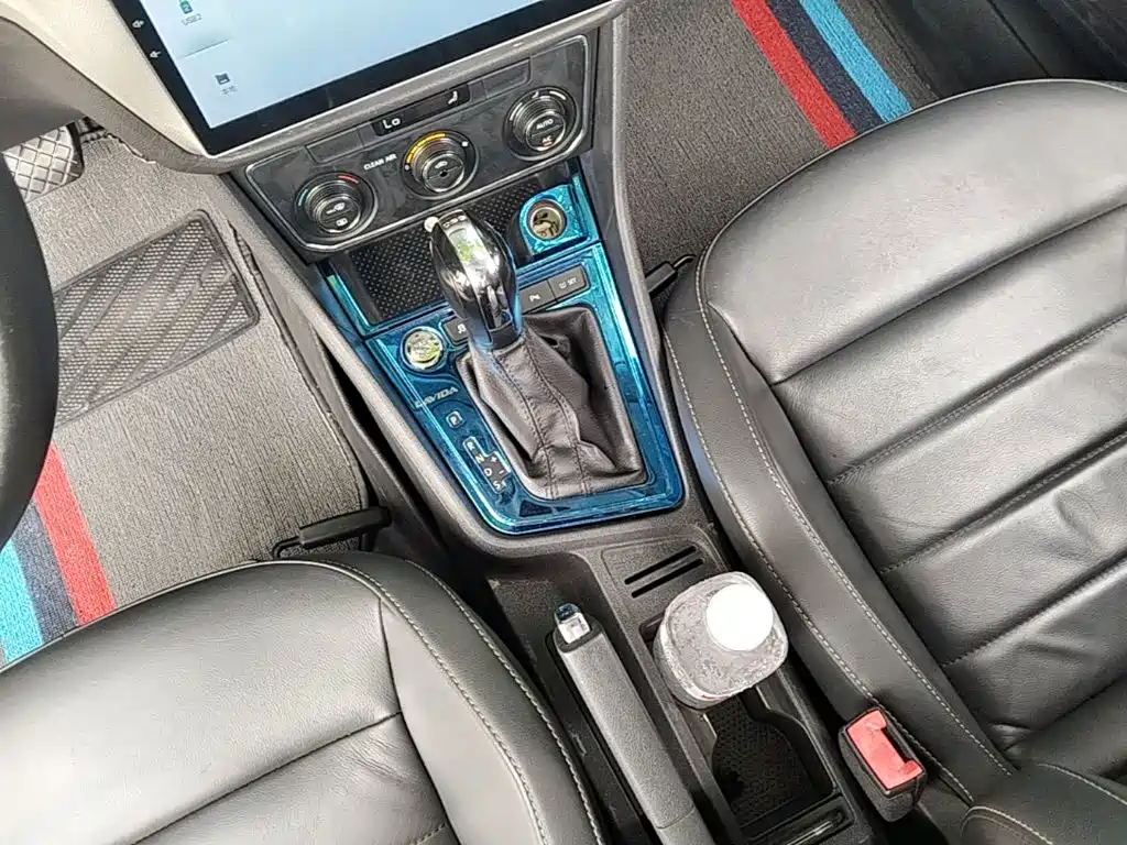 Volkswagen Lavida — миниатюра 14