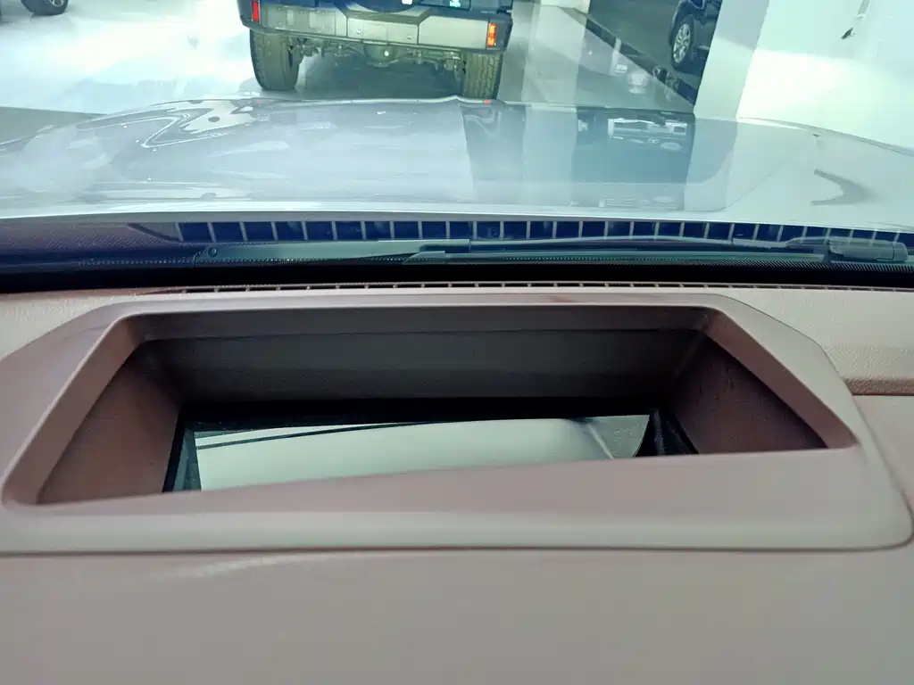 Geely Xingyue L — миниатюра 11