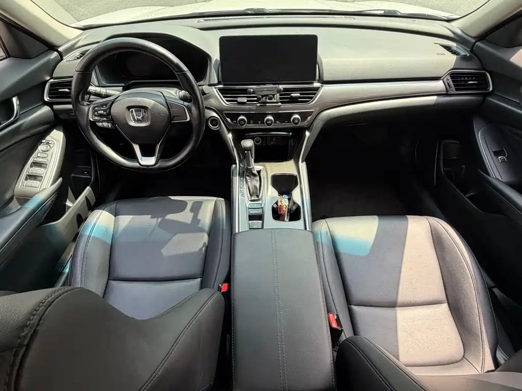 Honda Accord — миниатюра 14