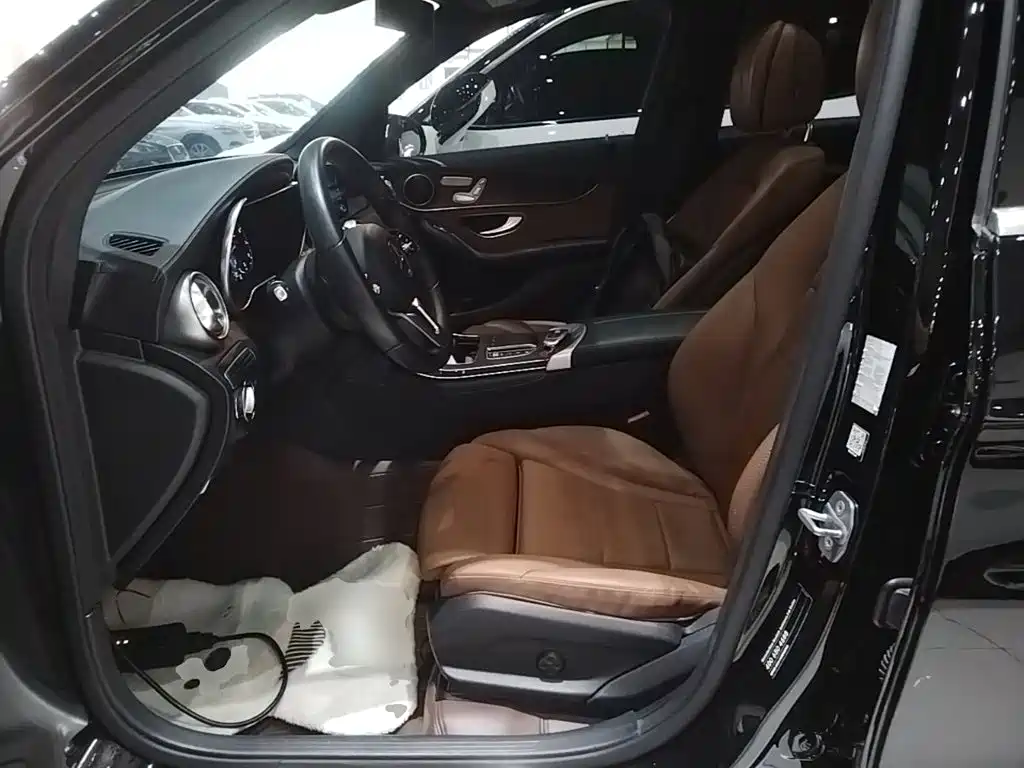 Mercedes-Benz GLC — миниатюра 15