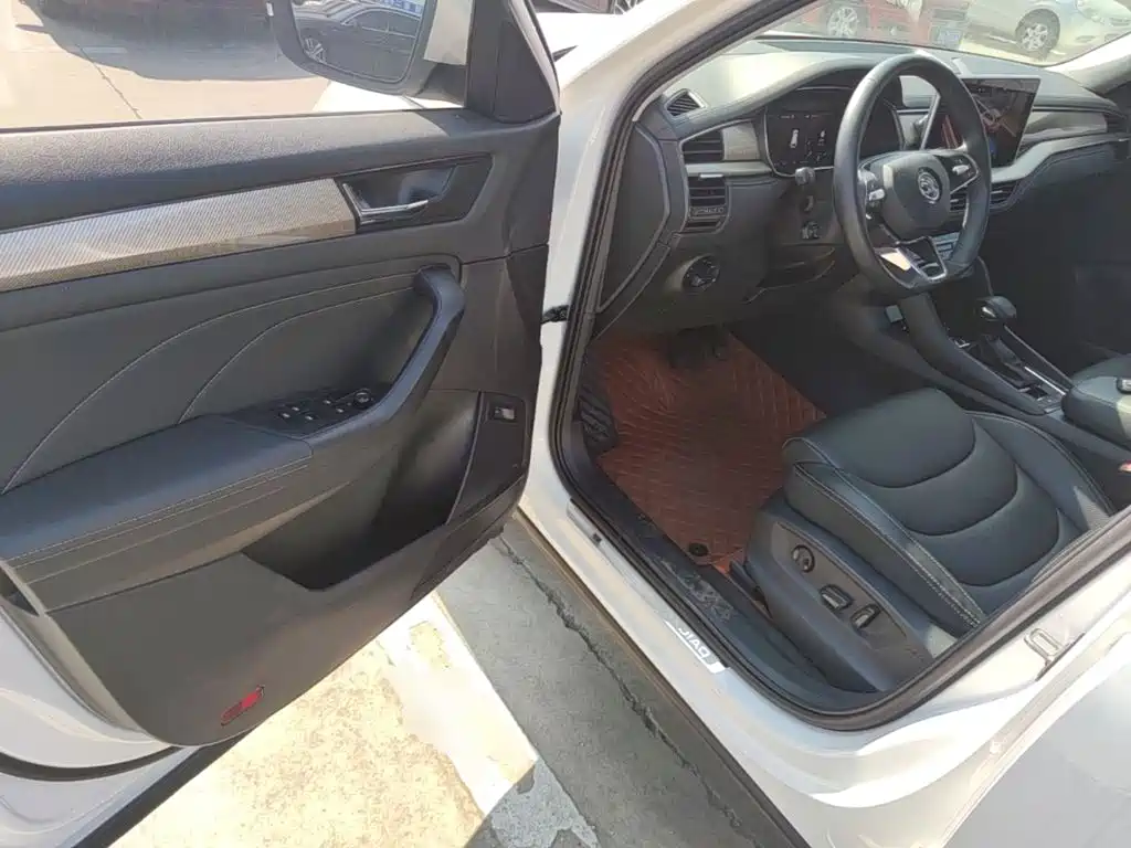 Skoda Kodiaq — миниатюра 16