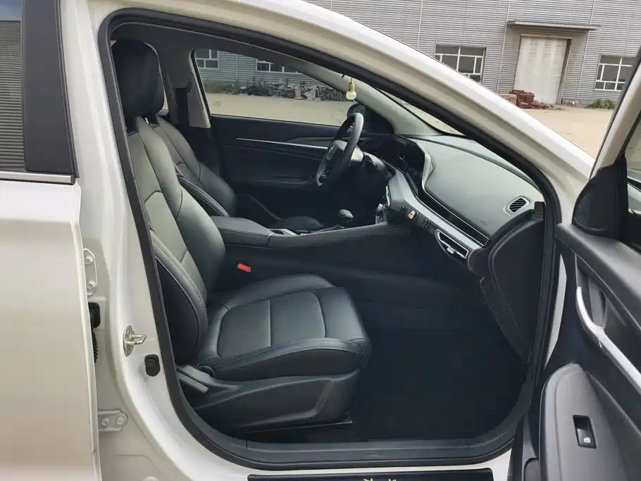Changan Eado — миниатюра 8
