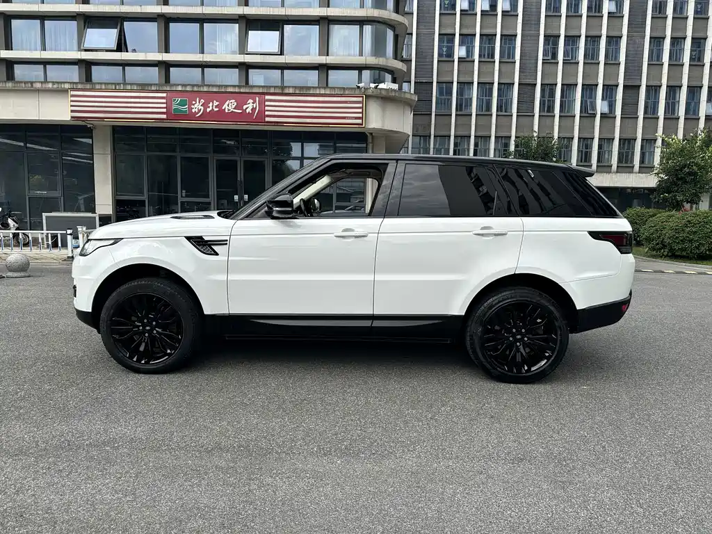 Land Rover Sport — миниатюра 7