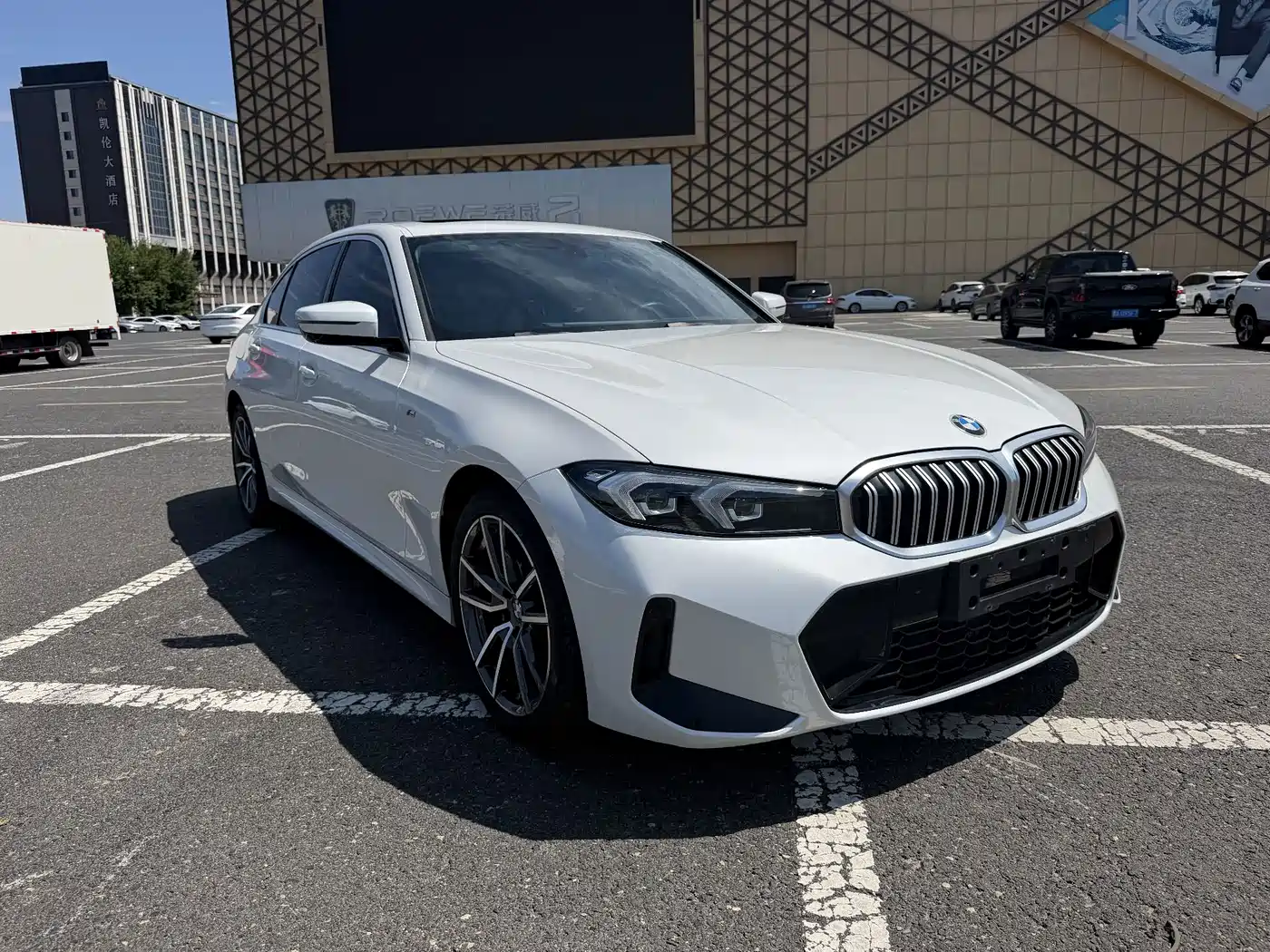 BMW 3 series 2023 Белый из Китая