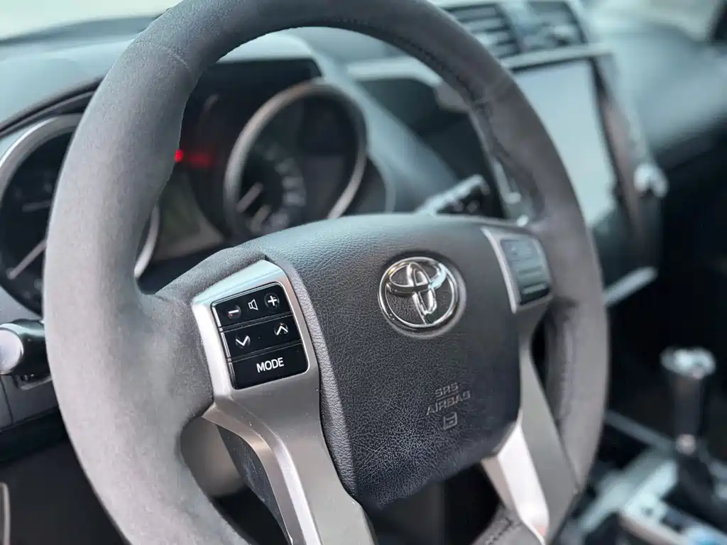 Toyota Prado — миниатюра 13