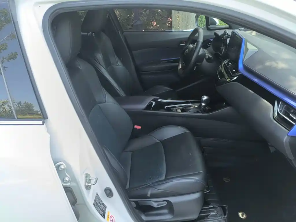 Toyota C-HR — миниатюра 25