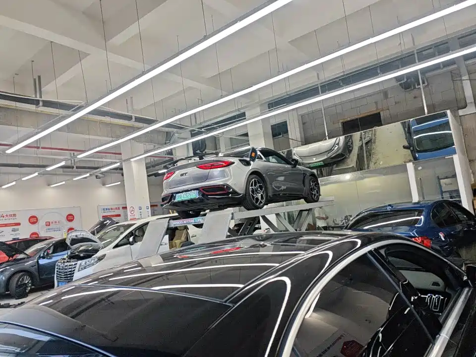 Mercedes-Benz S-Class — миниатюра 13