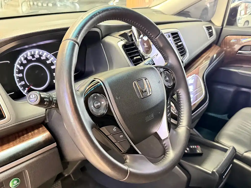 Honda Odyssey — миниатюра 6