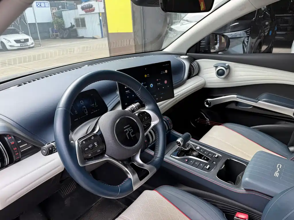 BYD Yuan Plus — миниатюра 4