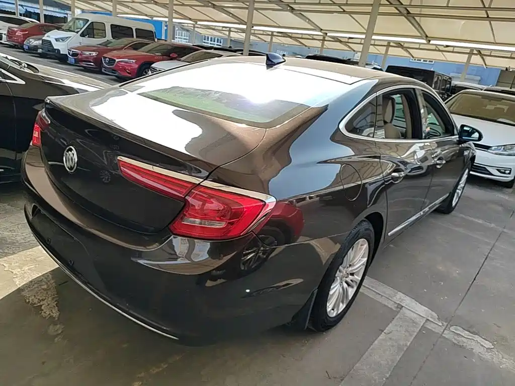 Buick LaCrosse — миниатюра 7