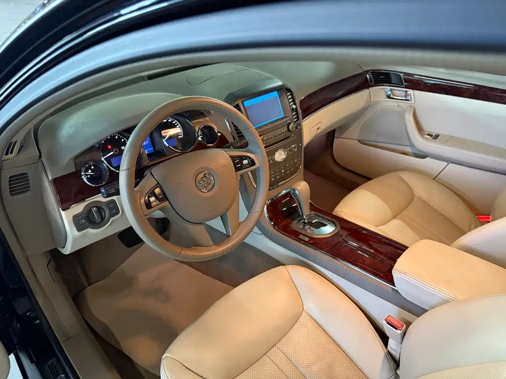 Buick Park Avenue — миниатюра 7