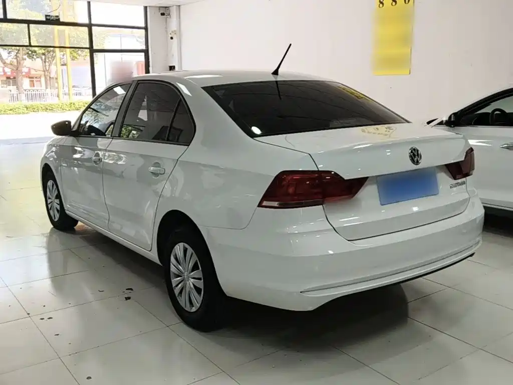 Volkswagen Santana — миниатюра 5