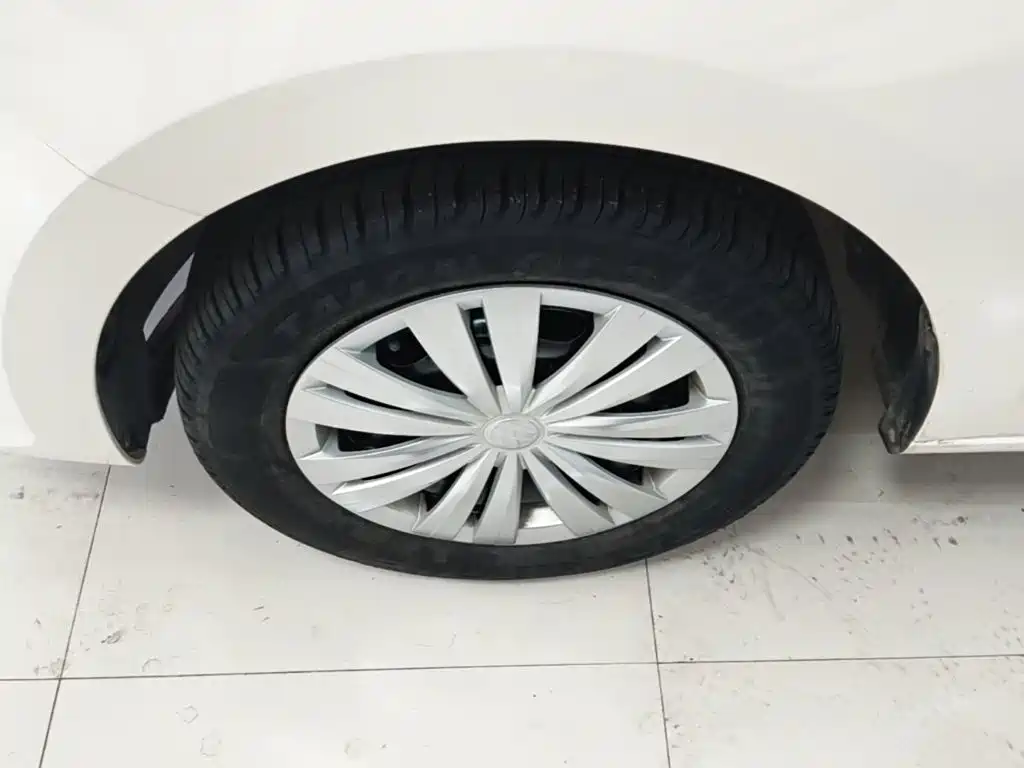Volkswagen Santana — миниатюра 23