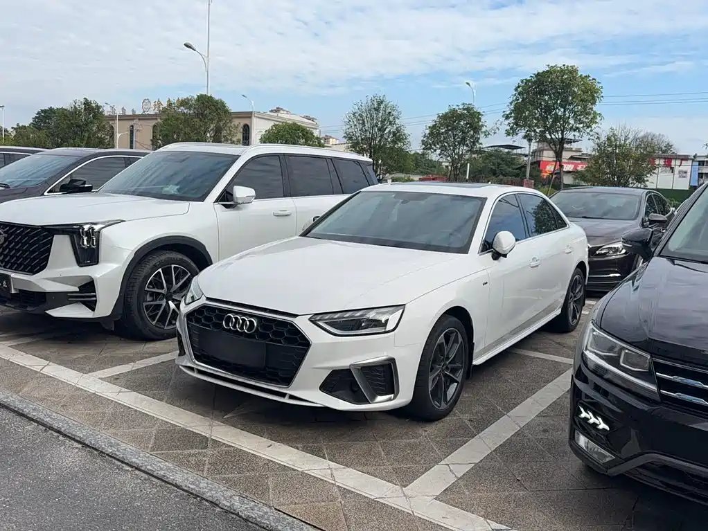 Audi A4L 2022