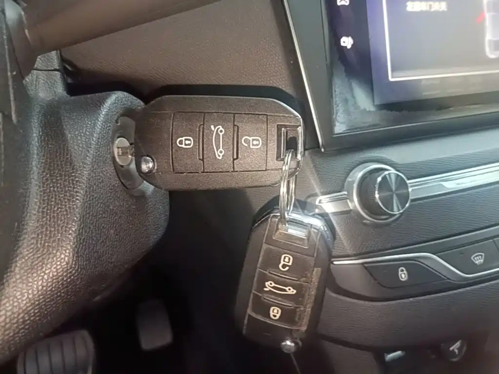 Peugeot 408 — миниатюра 9