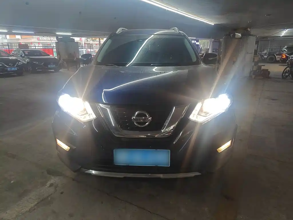 Nissan X-Trail — миниатюра 3