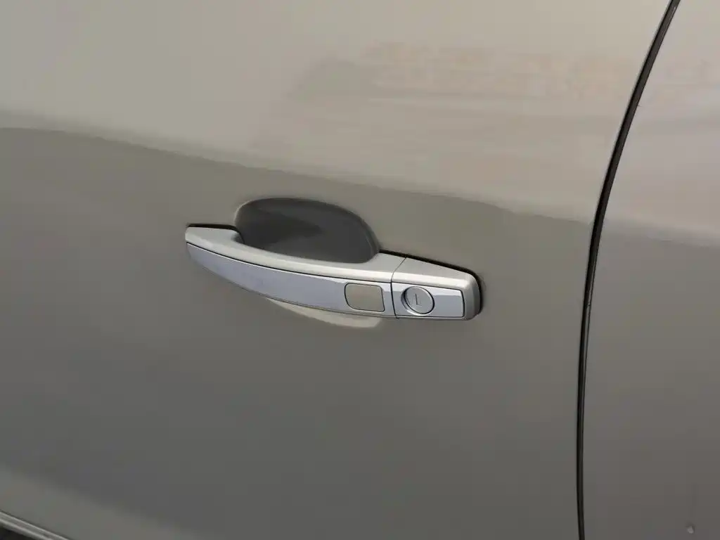 Buick LaCrosse — миниатюра 18