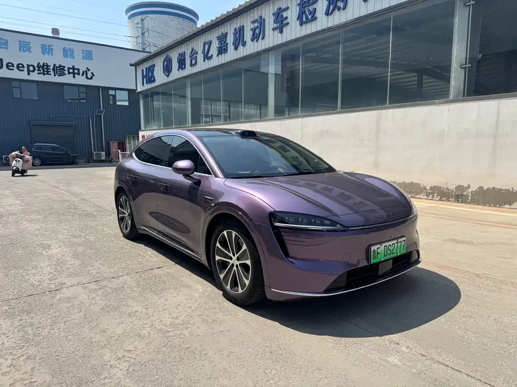 Luxeed R7 2024 802km Max