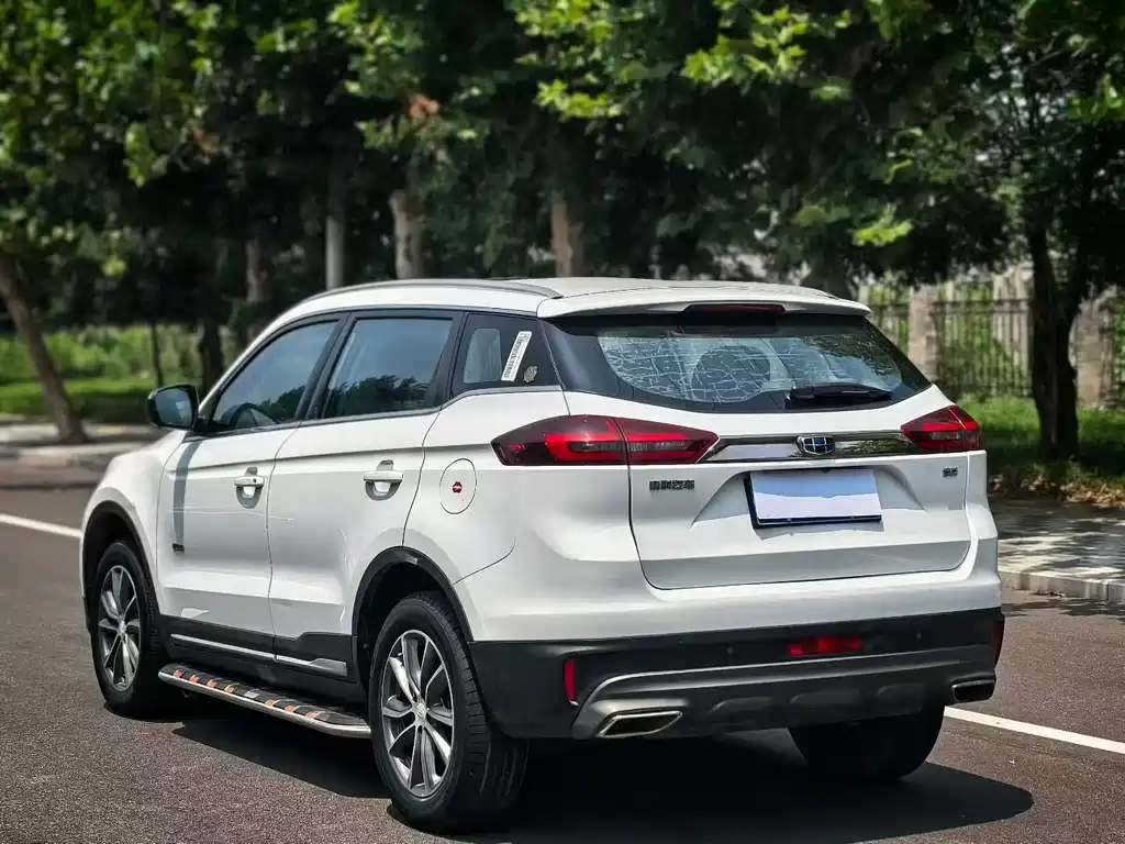 Geely Boyue — миниатюра 4