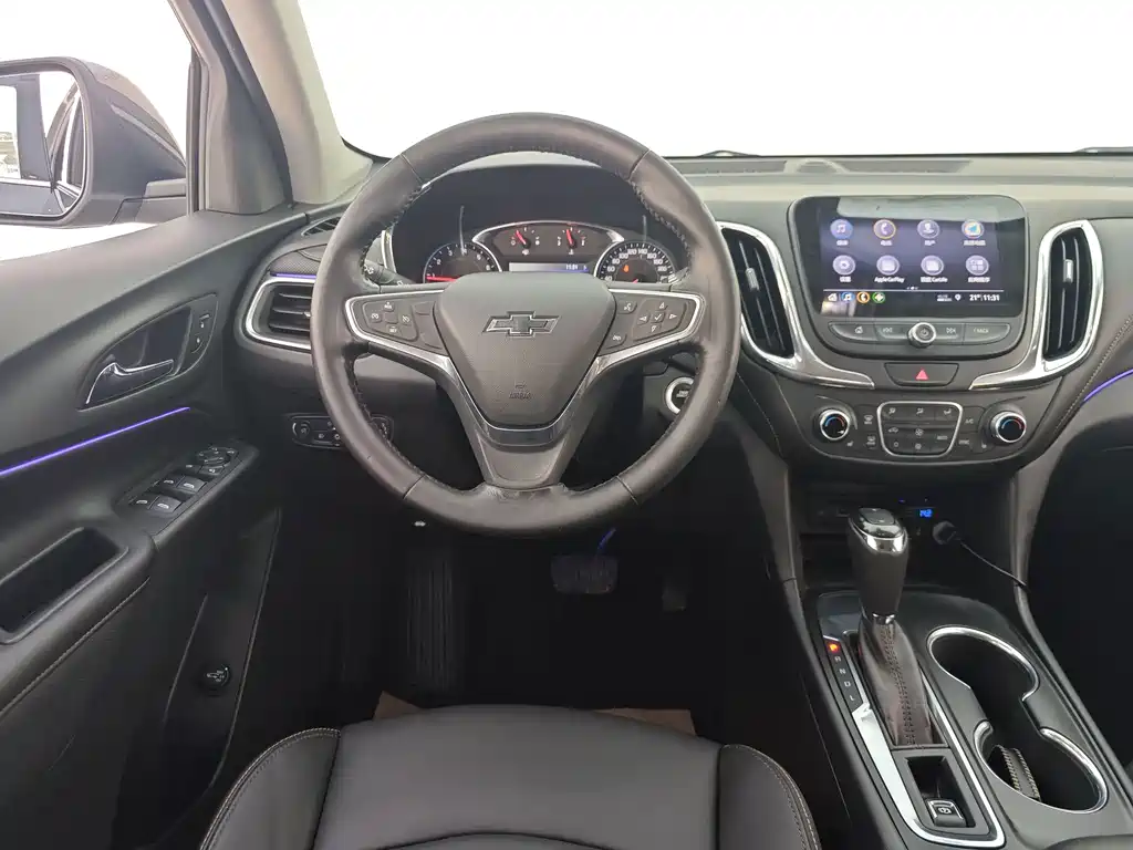 Chevrolet Equinox — миниатюра 25