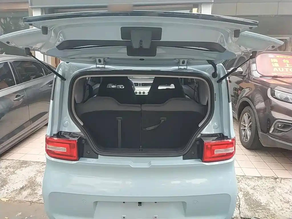 Wuling MINIEV — миниатюра 19