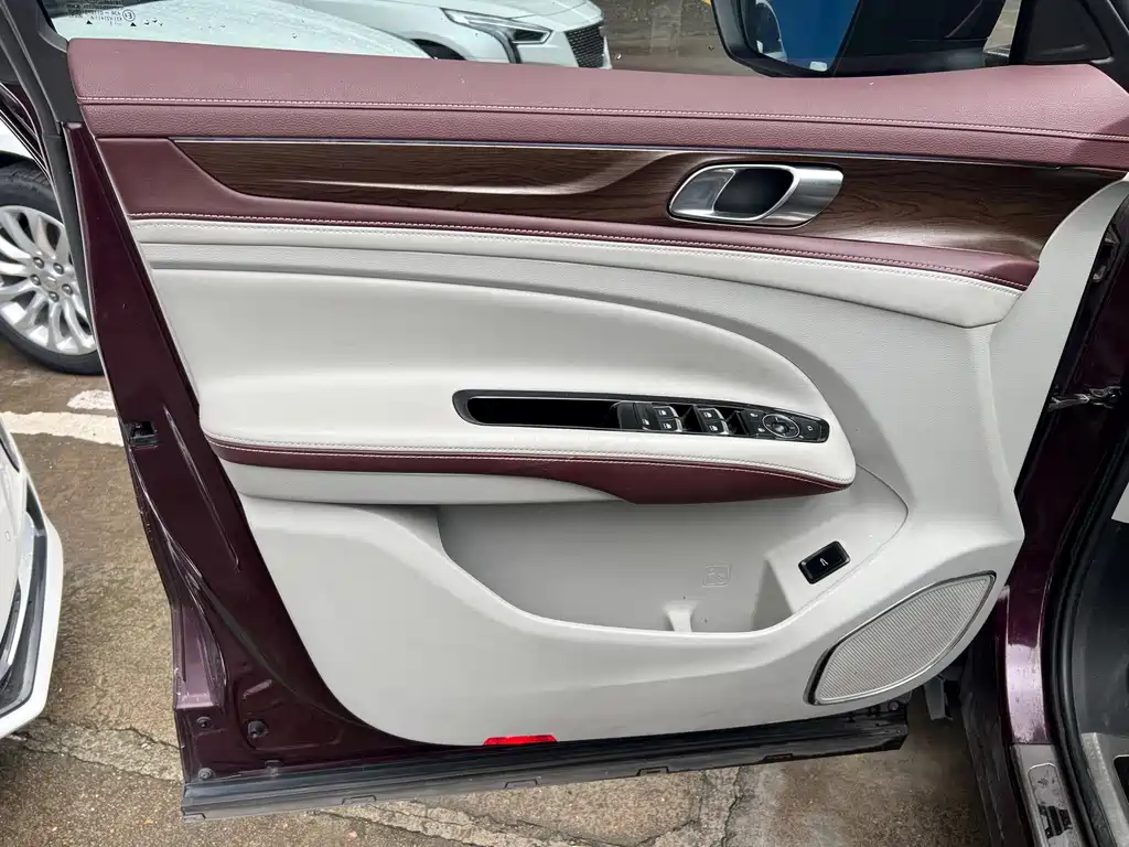 Ford Equator — миниатюра 6