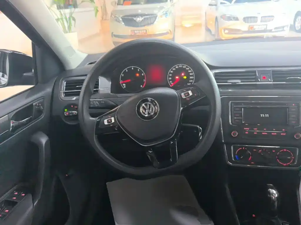 Volkswagen Santana — миниатюра 11