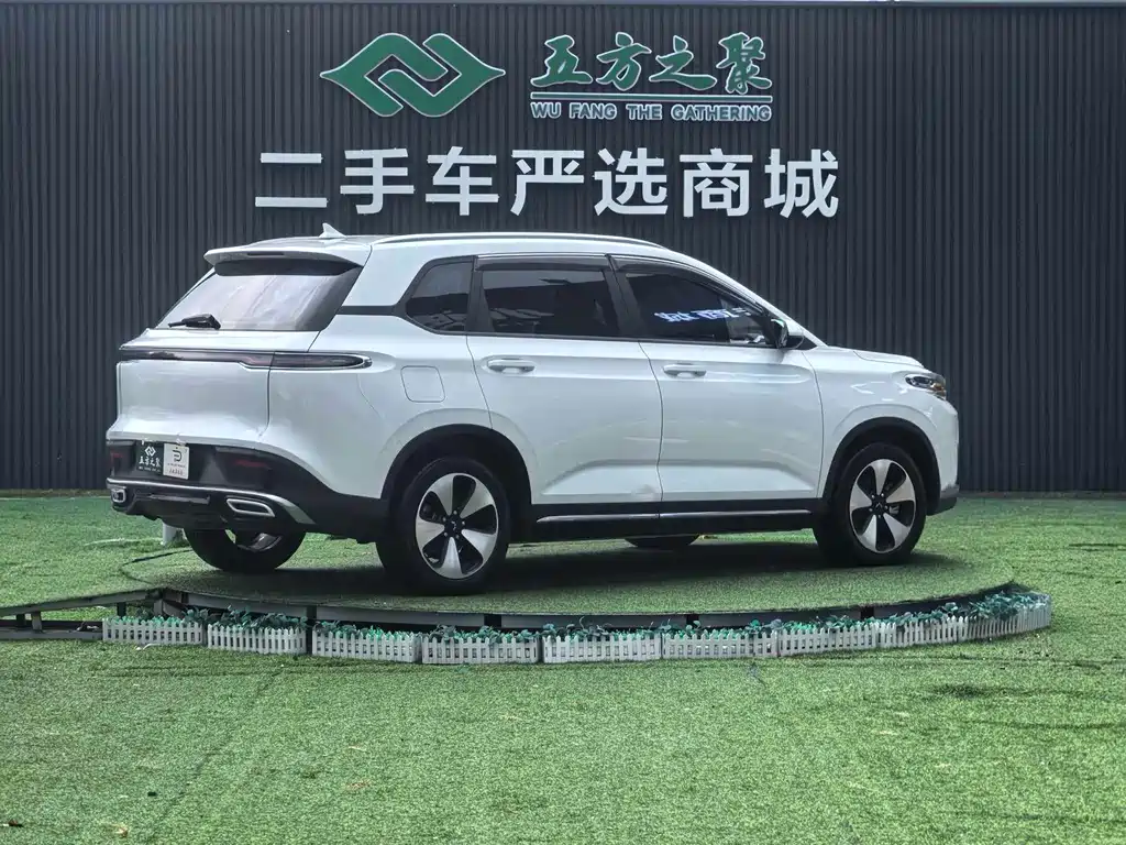 Wuling Xingyun — миниатюра 13