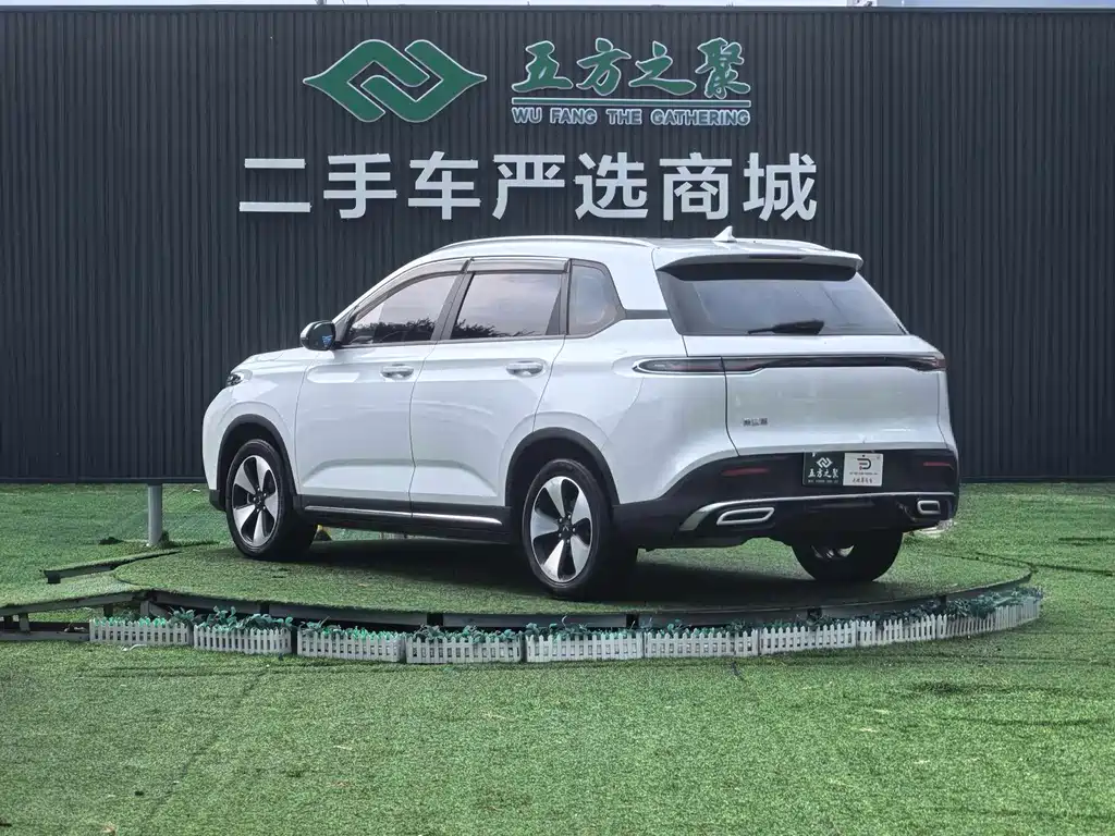 Wuling Xingyun — миниатюра 18