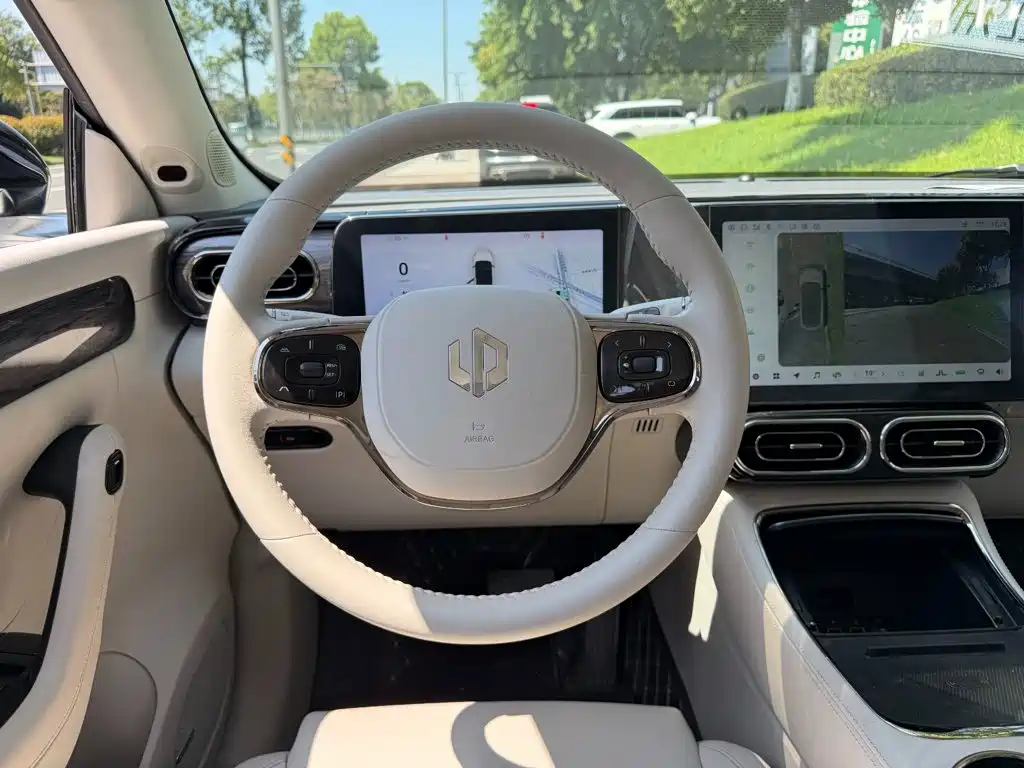 Leapmotor Leapmotor C11 — миниатюра 14