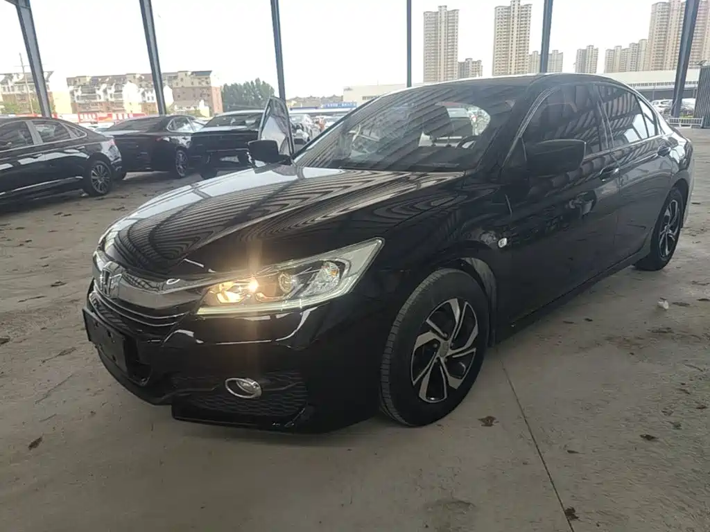 Honda Accord — миниатюра 2