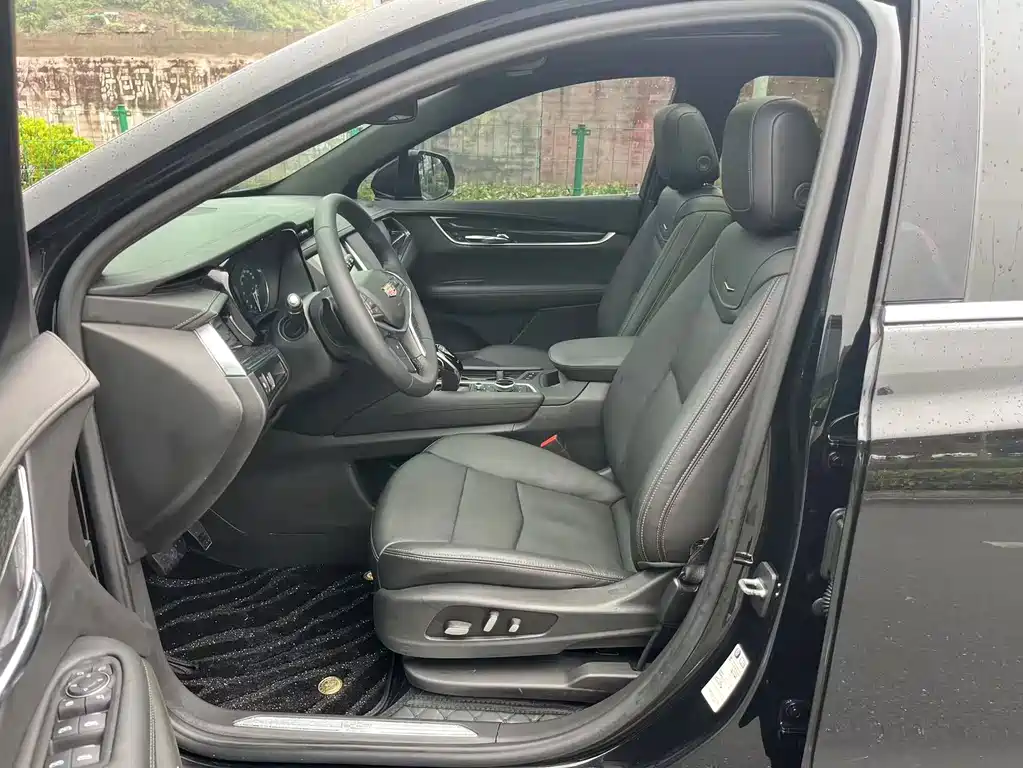 Cadillac XT5 — миниатюра 4