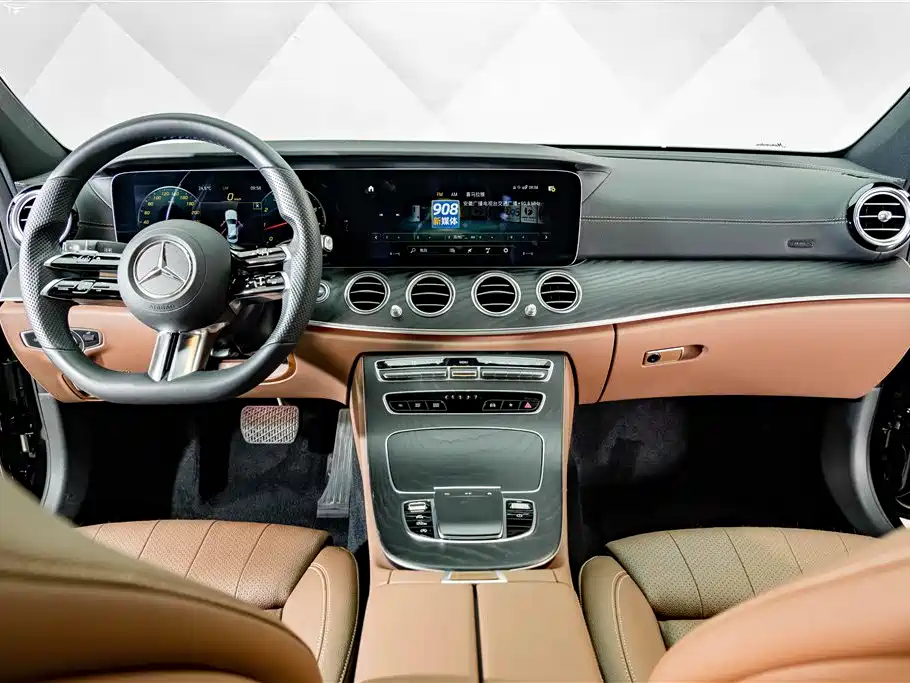 Mercedes-Benz E-Class (Import) — миниатюра 12