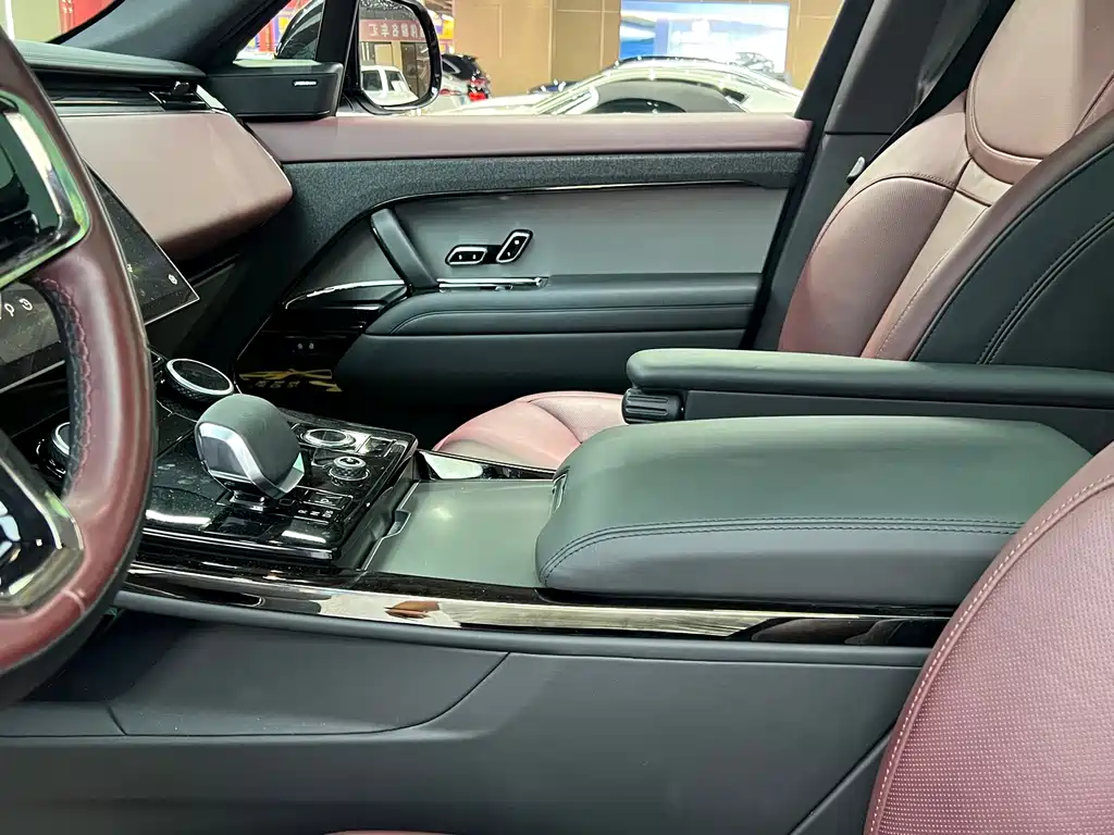 Land Rover Sport — миниатюра 6
