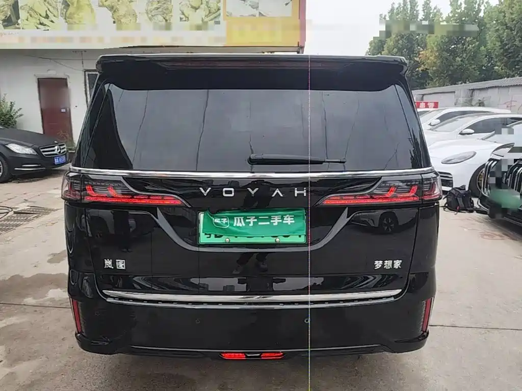 VOYAH Dreamer — миниатюра 6