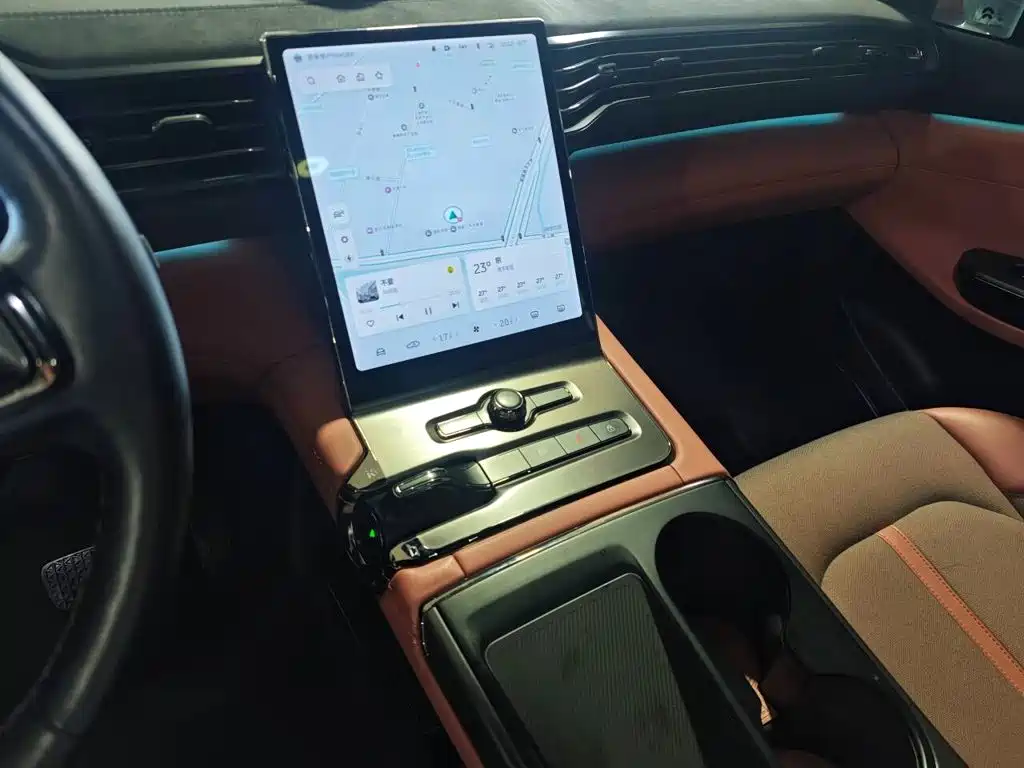 NIO EC6 — миниатюра 14