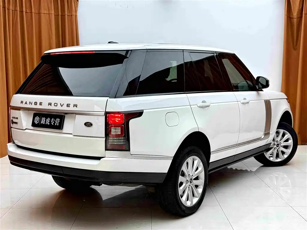 Land Rover Range Rover — миниатюра 4