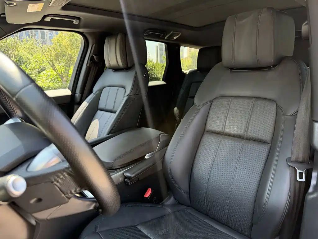 Land Rover Sport PHEV — миниатюра 16