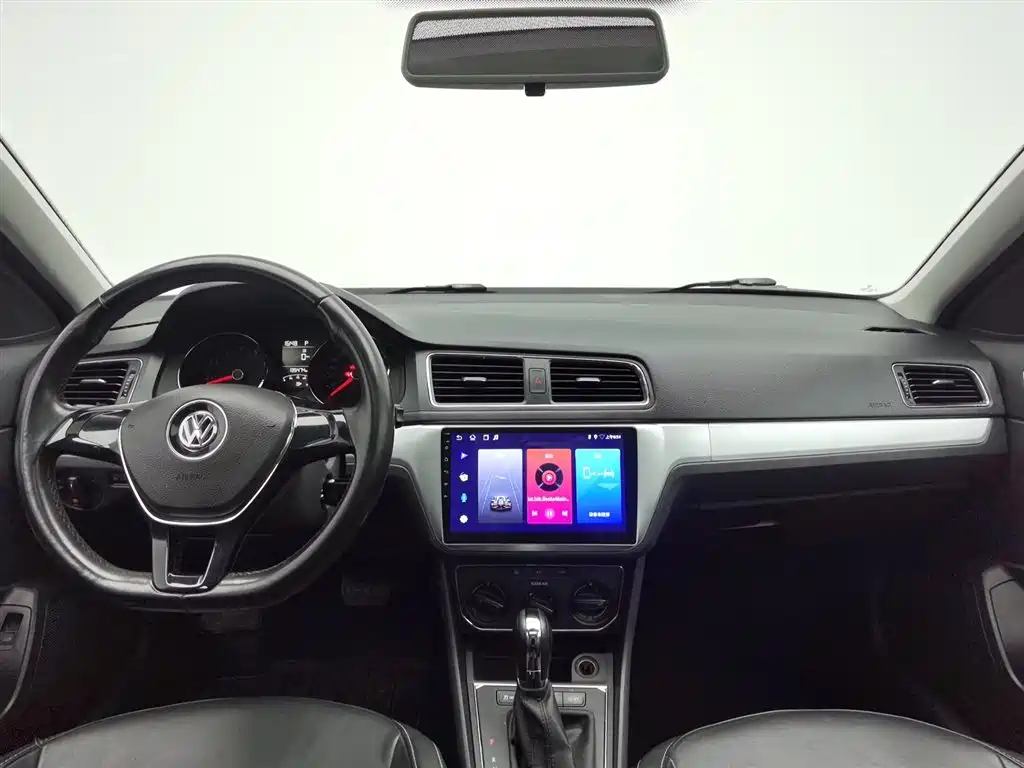 Volkswagen Lavida 2015 1.6L AT Comfort