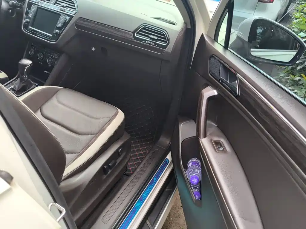 Volkswagen Tiguan L — миниатюра 20