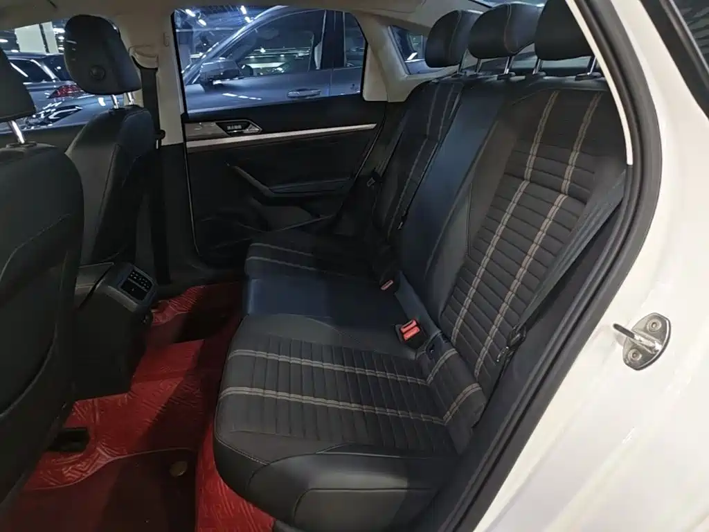 Volkswagen Lavida — миниатюра 17