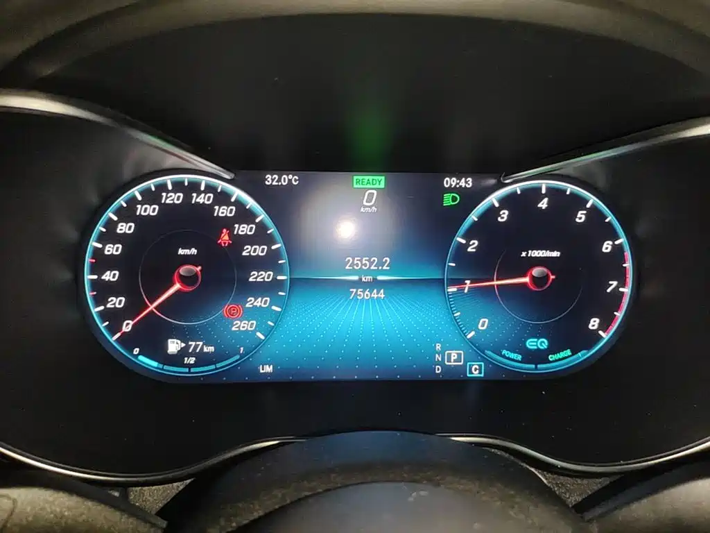 Mercedes-Benz C-Class — миниатюра 12