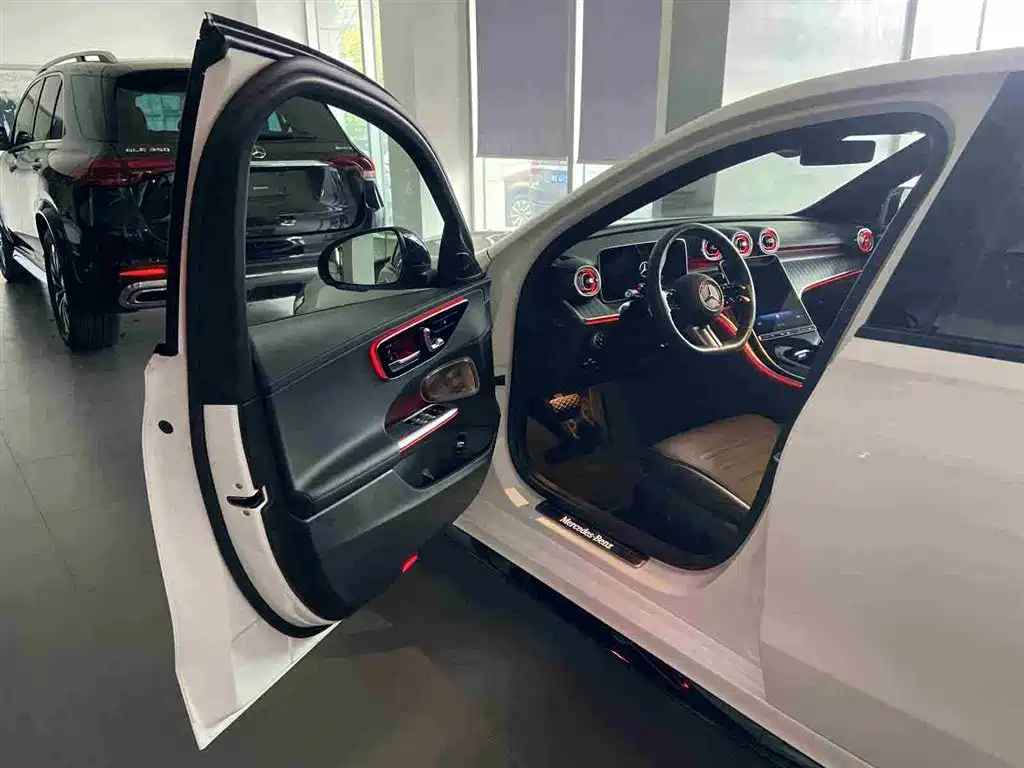 Mercedes-Benz C-Class C 2025 C 260 L Sport